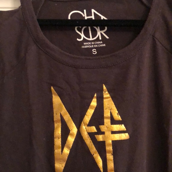 CHASER def leppard cold shoulder tee - Picture 3 of 4